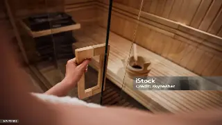 桑拿常识全攻略：深圳桑拿的正确打开方式与注意事项 poster