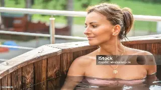 还在傻傻分不清干蒸湿蒸？深圳桑拿老司机教你一招辨别，选对桑拿房，舒服翻倍！