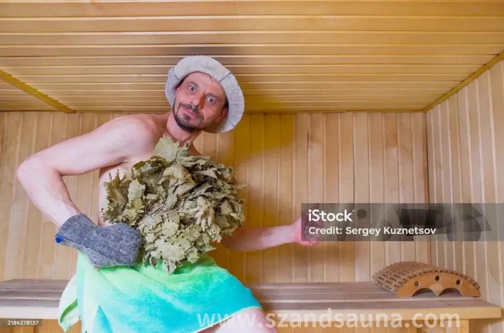 一家现代化的按摩养生馆内部